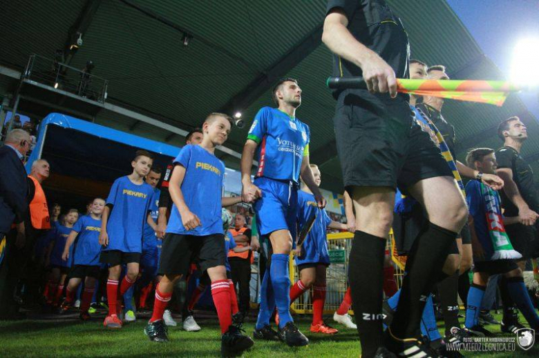 Dziecięca eskorta, a wśród niej dzieci z terenu gminy Udanin