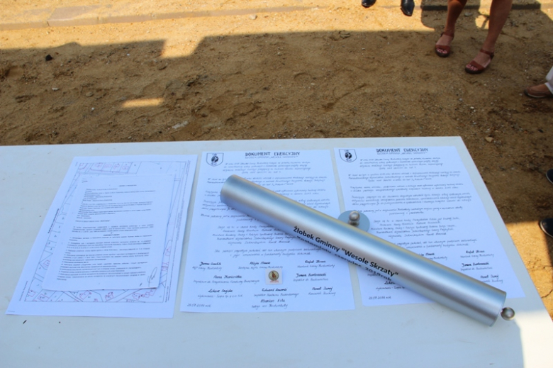 Wkopano akt erekcyjny