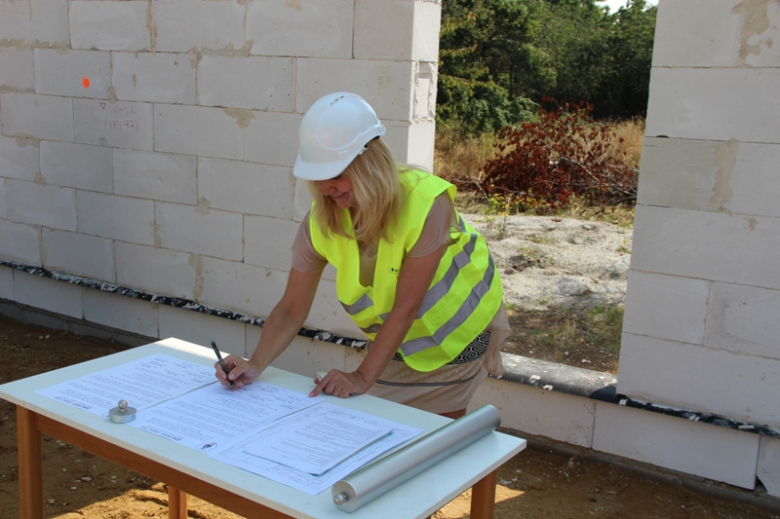 Wkopano akt erekcyjny