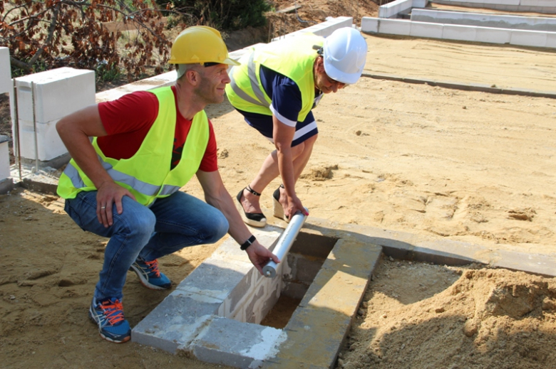 Wkopano akt erekcyjny