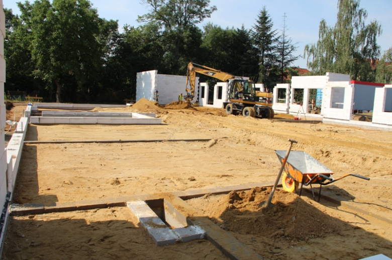 Wkopano akt erekcyjny