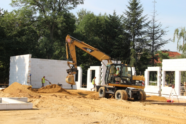 Wkopano akt erekcyjny