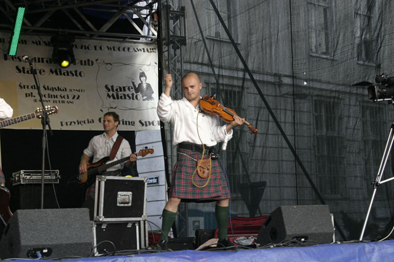 STONEHENGE - energetyczna muzyka