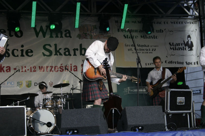 STONEHENGE - energetyczna muzyka