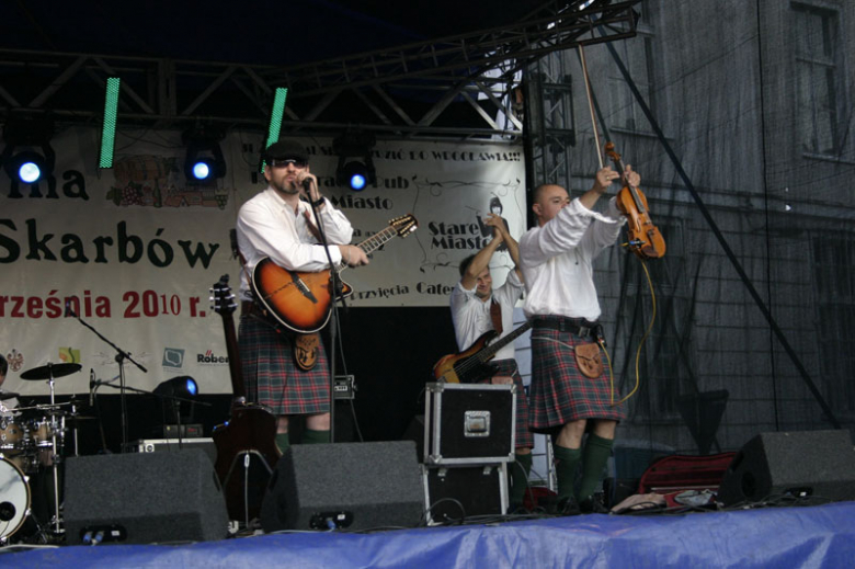 STONEHENGE - energetyczna muzyka