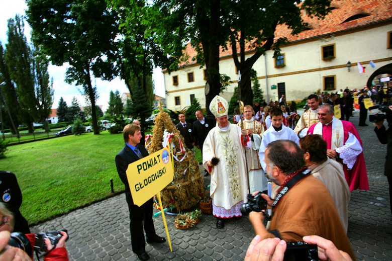Dożynki Wojewódzkie w Kamieńcu Ząbkowickim