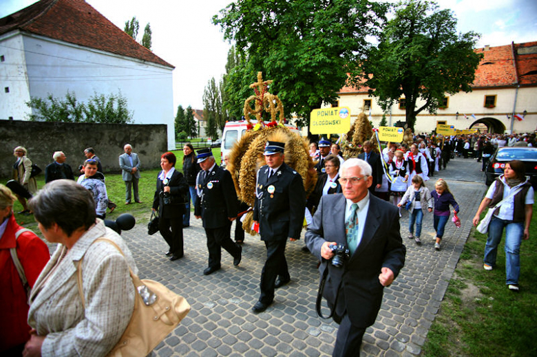 Dożynki Wojewódzkie w Kamieńcu Ząbkowickim