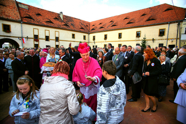 Dożynki Wojewódzkie w Kamieńcu Ząbkowickim