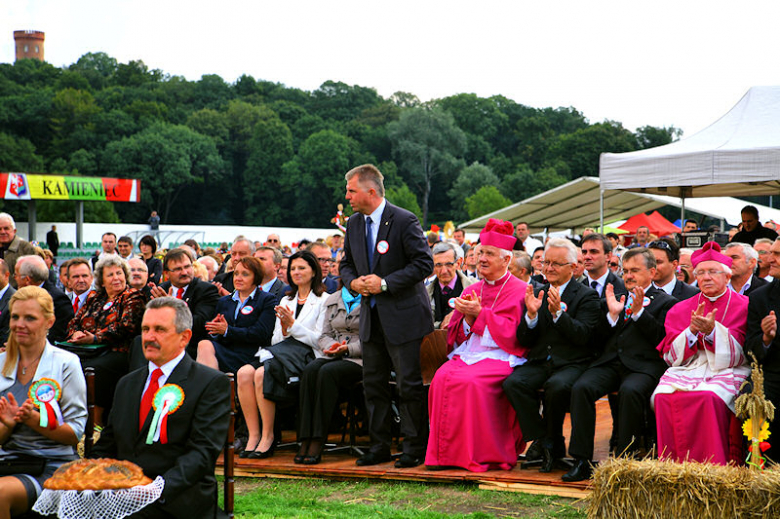 Dożynki Wojewódzkie i Diecezjalne w Kamieńcu Ząbkowickim