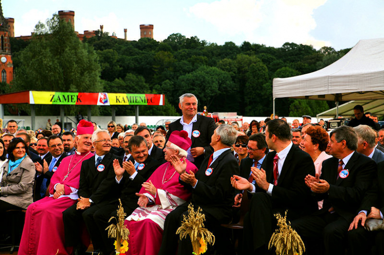 Dożynki Wojewódzkie i Diecezjalne w Kamieńcu Ząbkowickim