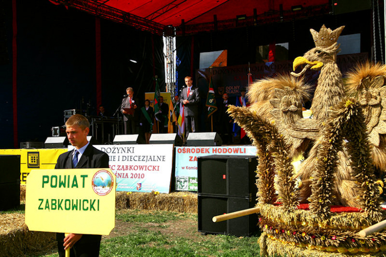Dożynki Wojewódzkie i Diecezjalne w Kamieńcu Ząbkowickim