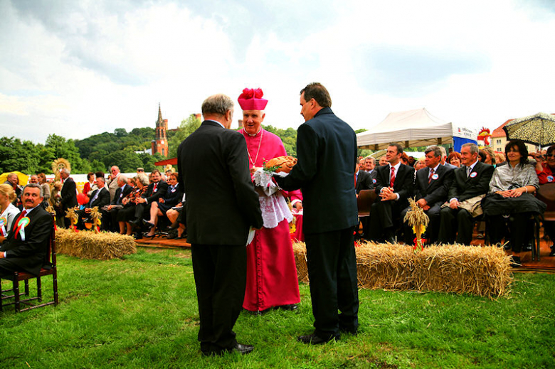 Dożynki Wojewódzkie i Diecezjalne w Kamieńcu Ząbkowickim