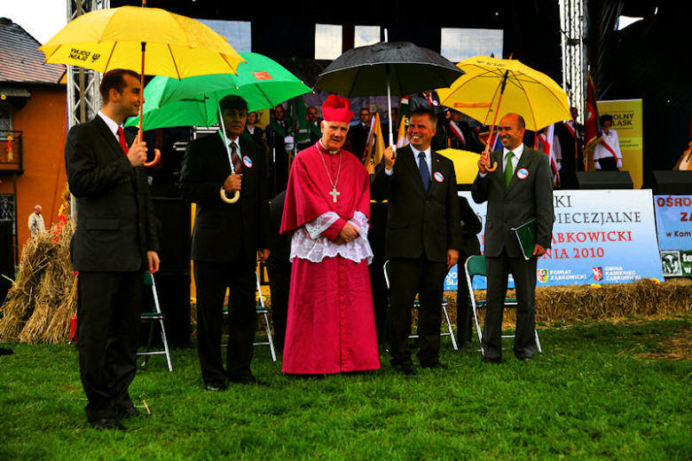 Dożynki Wojewódzkie i Diecezjalne w Kamieńcu Ząbkowickim