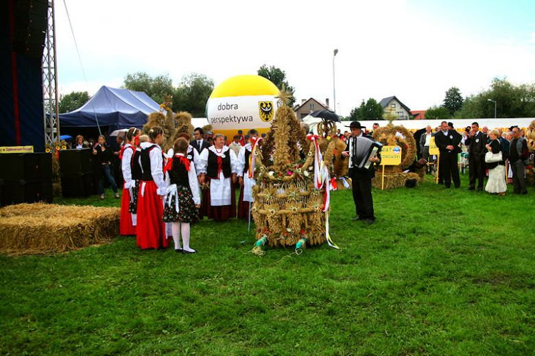 Dożynki Wojewódzkie i Diecezjalne w Kamieńcu Ząbkowickim