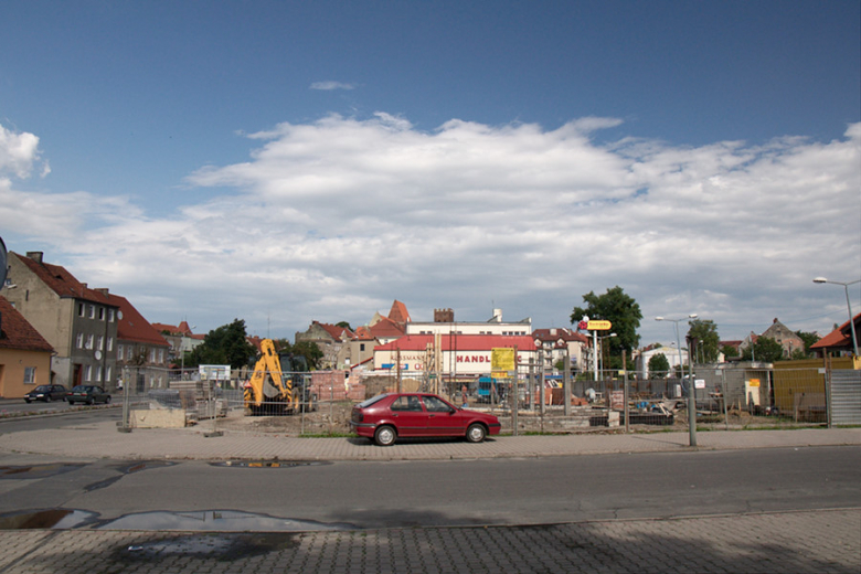 Budowa dworca w Środzie Śląskiej