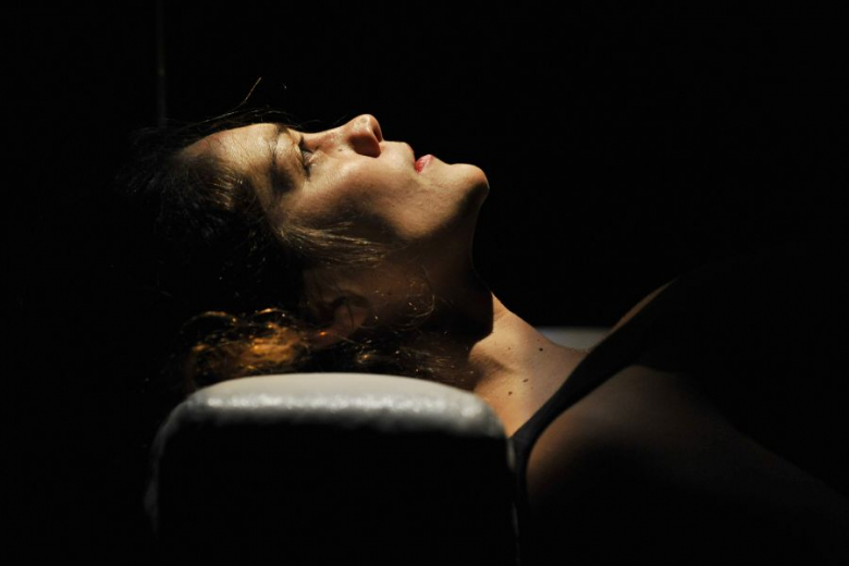 Spektakle „Charmolypi” oraz „The Woman Decomposed"