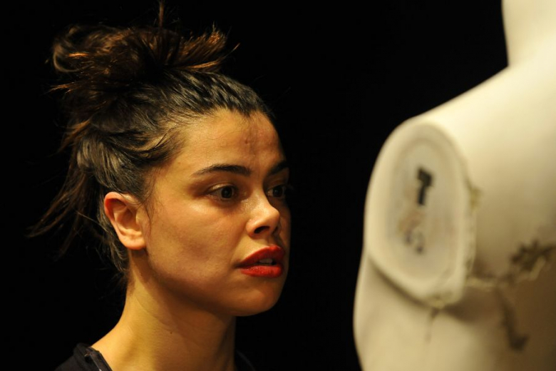 Spektakle „Charmolypi” oraz „The Woman Decomposed"