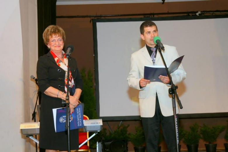 Rozdanie wyróżnień w Gminnym Ośrodku Kultury w Kątach Wrocławskich