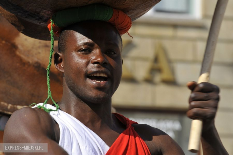 THE ROYAL DRUMMERS OF BURUNDI