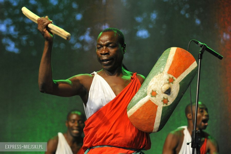 THE ROYAL DRUMMERS OF BURUNDI