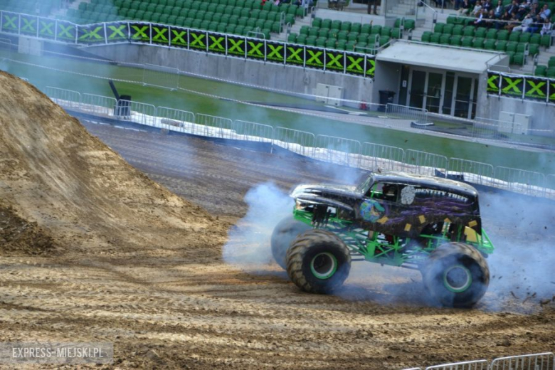 Monster Trucki na stadionie miejskim we Wrocławiu.