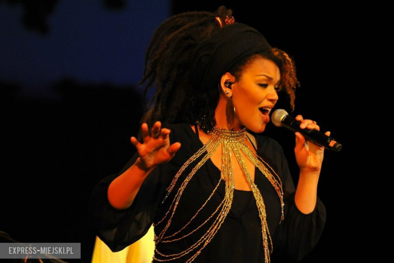 Zap Mama z projektem "Eclectic FLaSH"