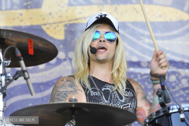 Rock For People 2015 We are Harlot