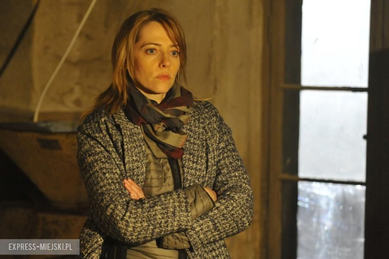 Zdjęcia do serialu Komisja morderstw w Stadninie koni Książ