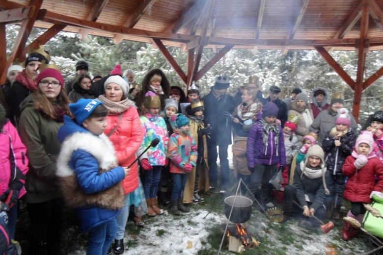 Mieszkańcy Miękini chętnie uczestniczyli w pochodzie
