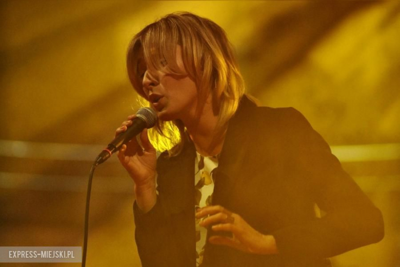 Mela Koteluk na Dzień Kobiet