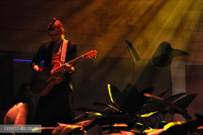 Mela Koteluk na Dzień Kobiet