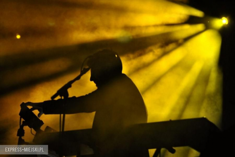 Mela Koteluk na Dzień Kobiet