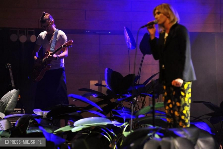 Mela Koteluk na Dzień Kobiet