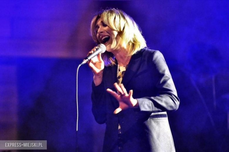 Mela Koteluk na Dzień Kobiet