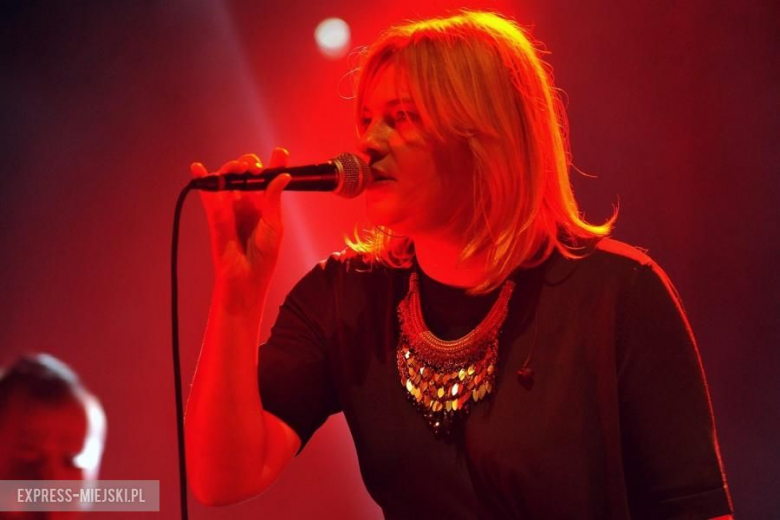 Ania Dąbrowska - Koncert promujący płytę Dla naiwnych marzycieli