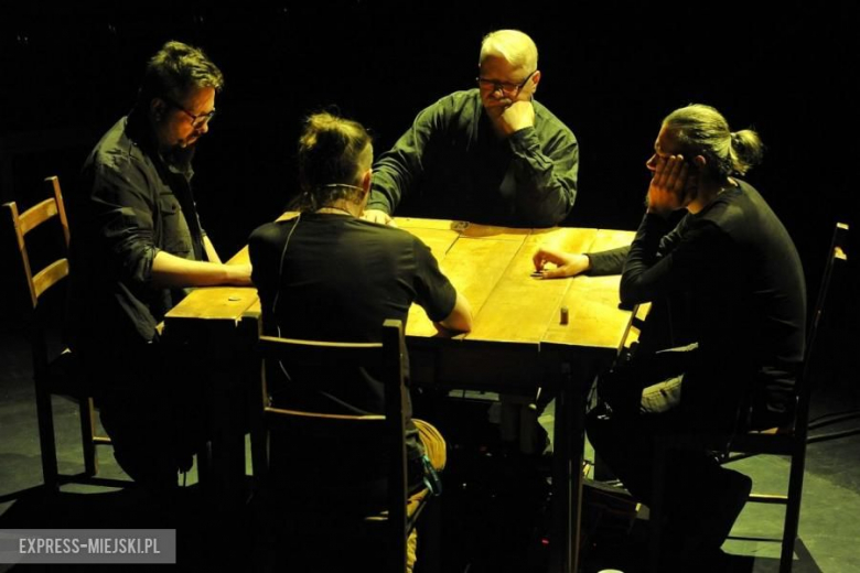 PPA 2016 - Stolik / Karbido