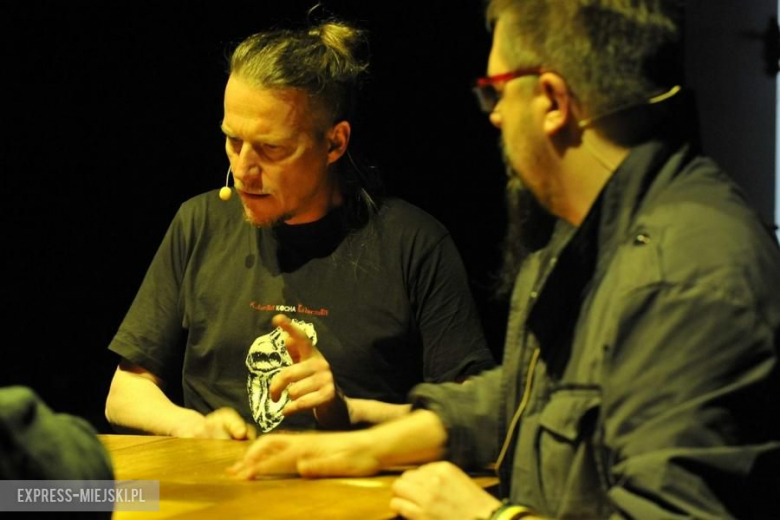 PPA 2016 - Stolik / Karbido