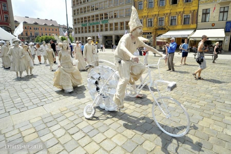 Festiwal "Wszyscy jesteśmy z tej samej gliny"