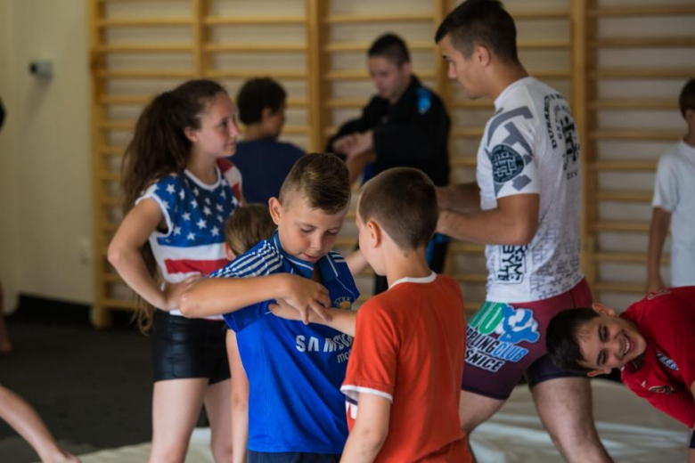 Obóz sportowy w Krośnicach