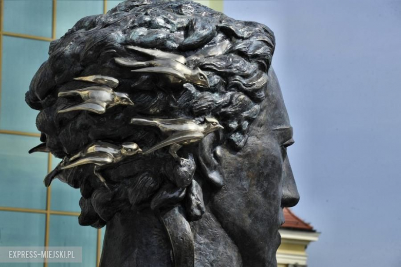 Głowa Orfeusza ku czci dzieła