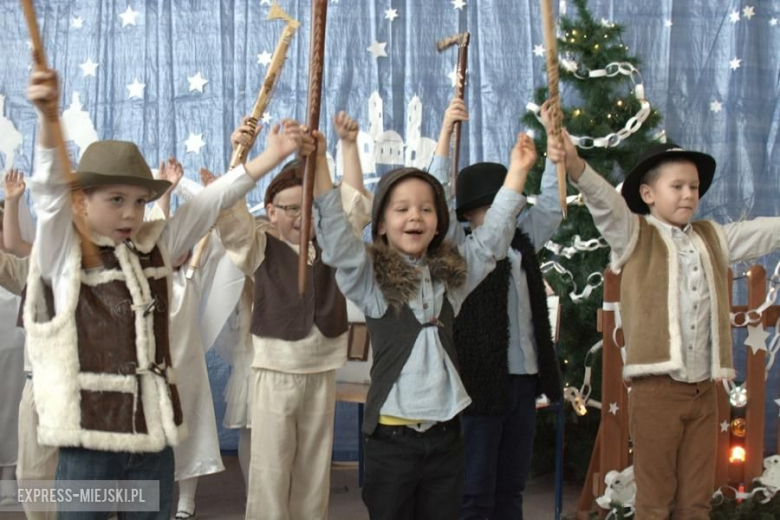 Przedszkolaki z Przedszkola "Pod Topolą" w Środzie Śląskiej