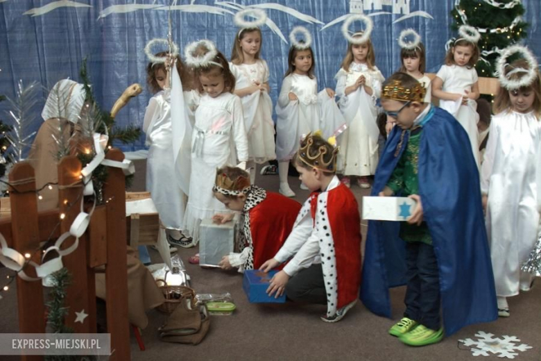 Przedszkolaki z Przedszkola "Pod Topolą" w Środzie Śląskiej