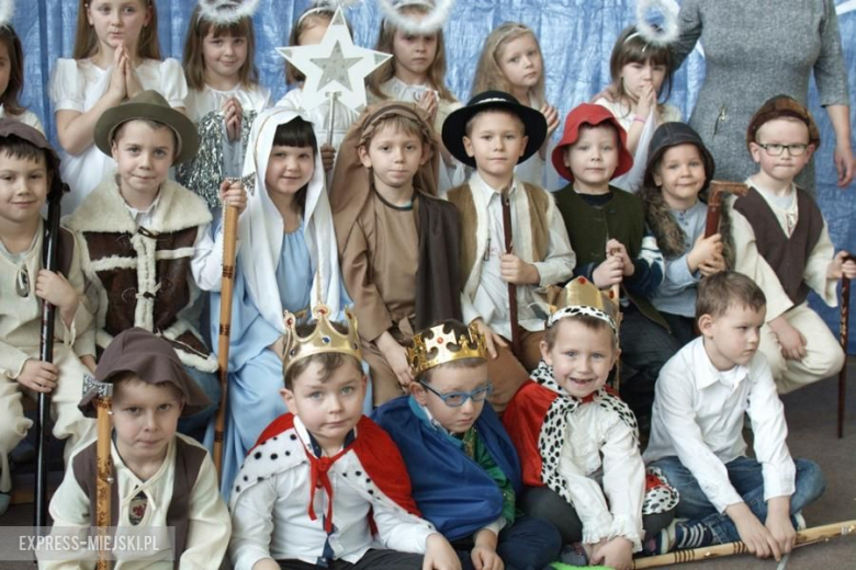 Przedszkolaki z Przedszkola "Pod Topolą" w Środzie Śląskiej