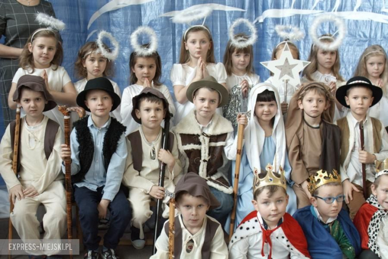 Przedszkolaki z Przedszkola "Pod Topolą" w Środzie Śląskiej