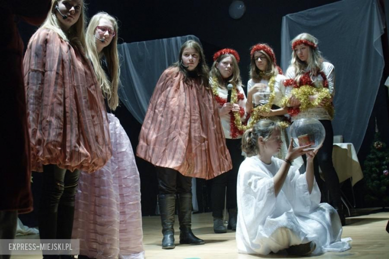 Jasełka w wykonaniu gimnazjalistów