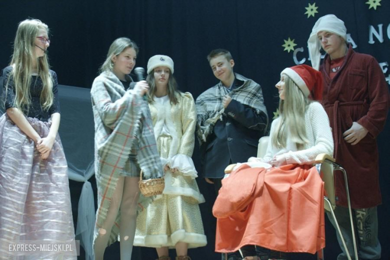 Jasełka w wykonaniu gimnazjalistów