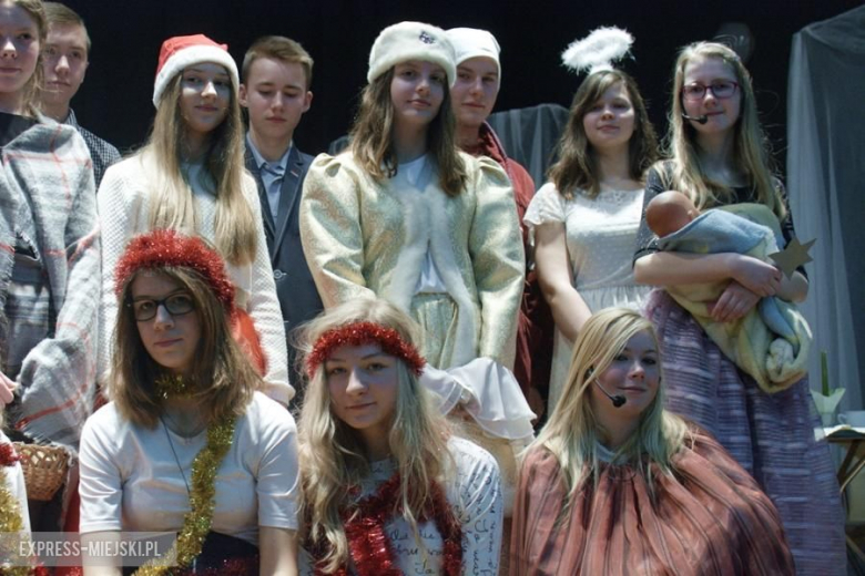 Jasełka w wykonaniu gimnazjalistów