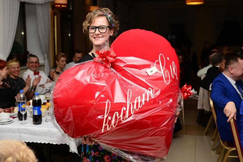 Podczas zabawy licytowano rozmaite przedmioty 