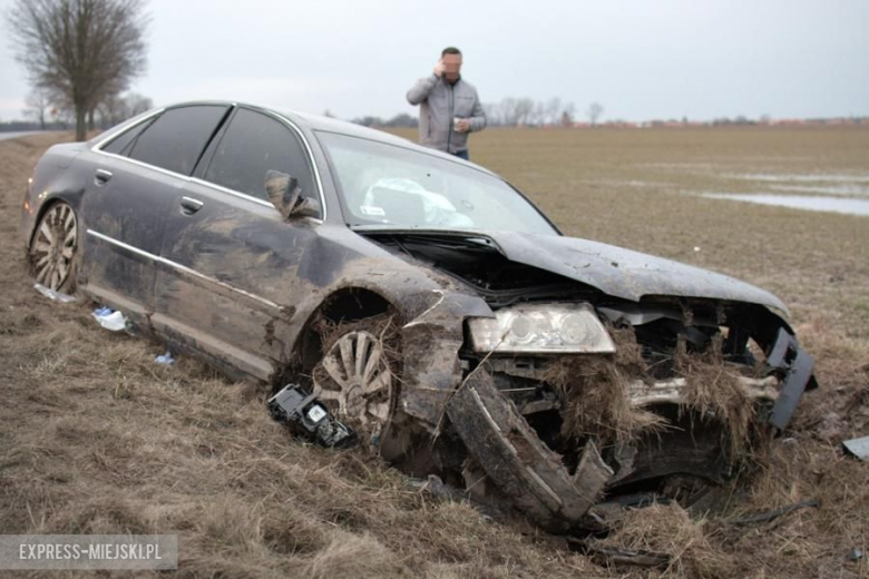Wypadek samochodowy za Cesarzowicami