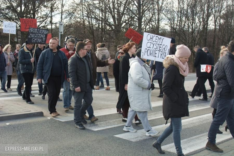 Protest na przejściu dla pieszych na DK94